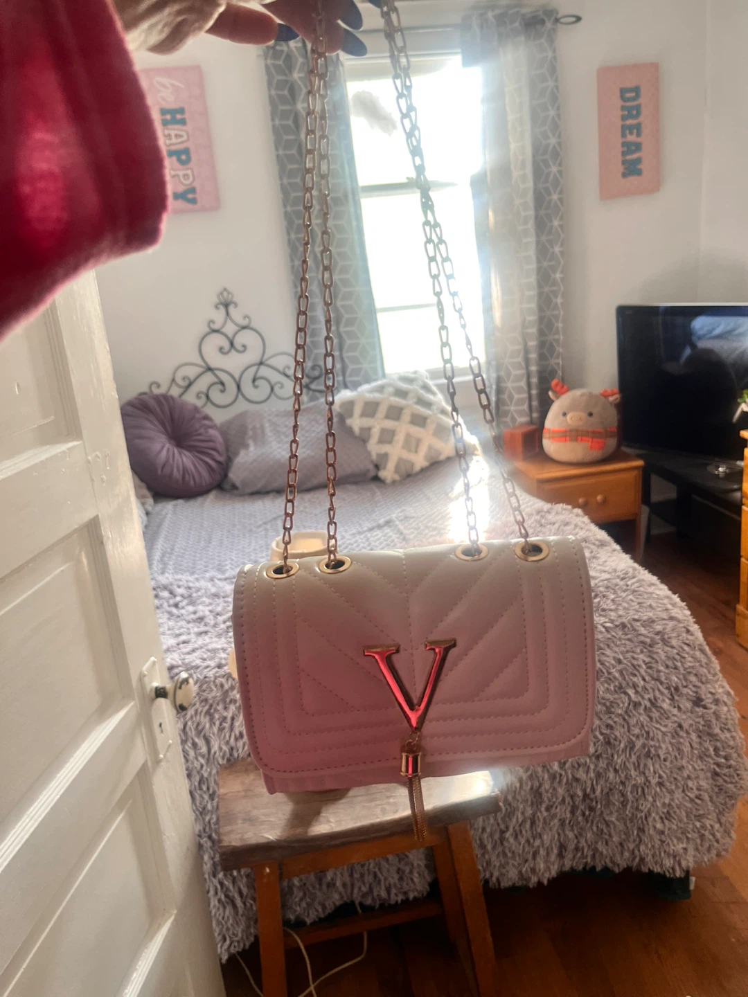 White (no name) Purse.