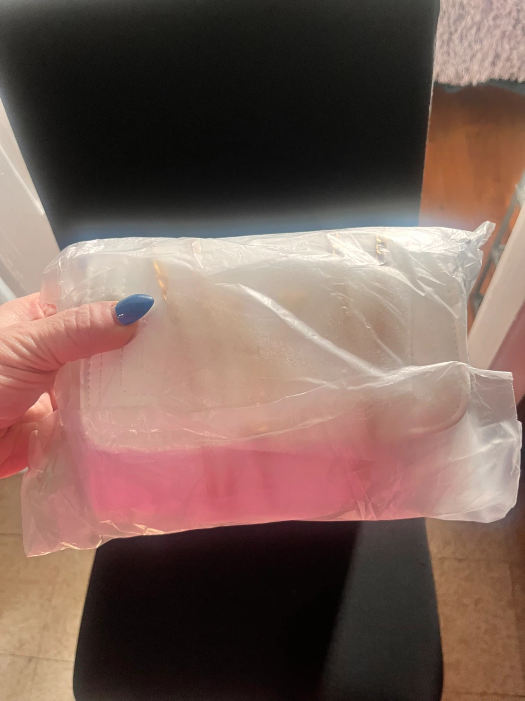 White (no name) Purse. - photo 2