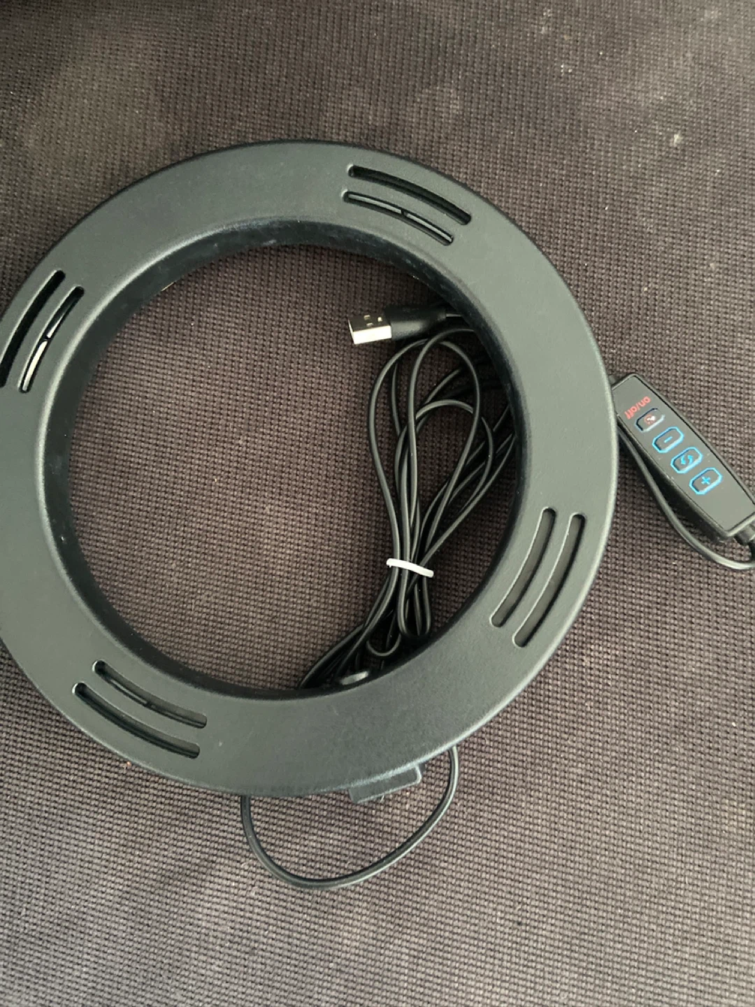 Max Charge LED Ring Light + Phone Holder - photo 2