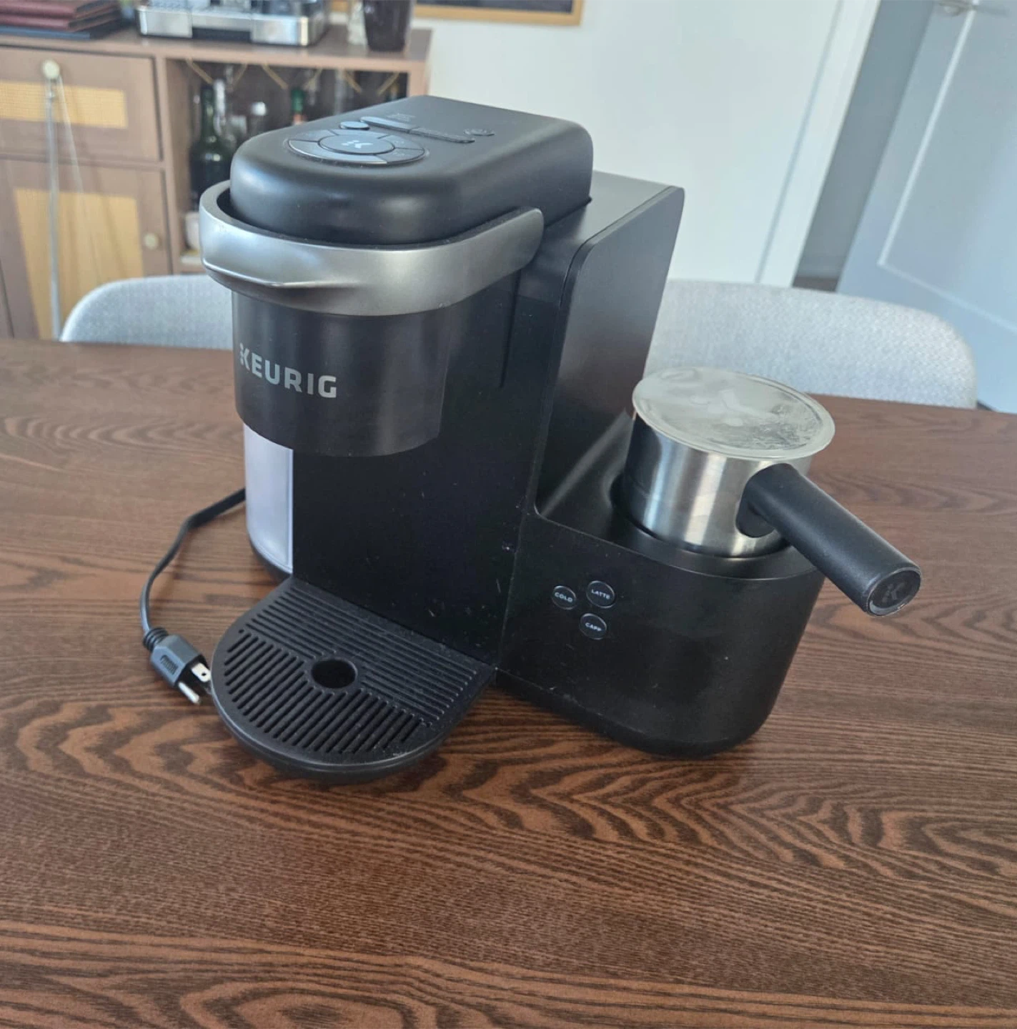 Keurig Coffee Maker with Milk Frother - photo 4