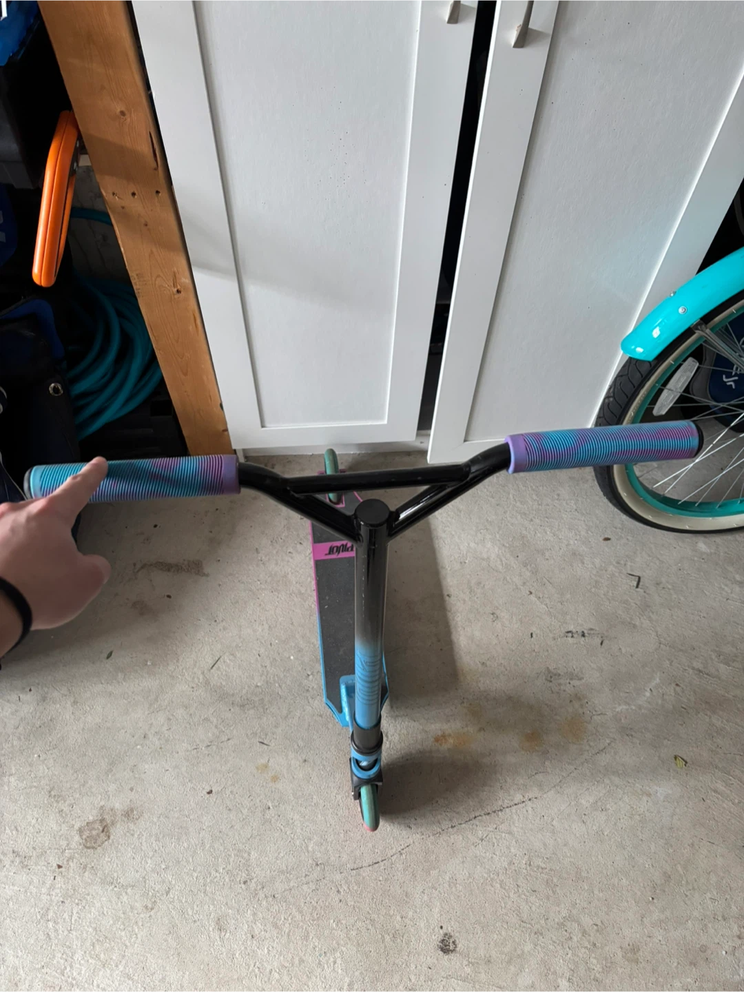 Pivot Stunt Scooter - Blue & Pink