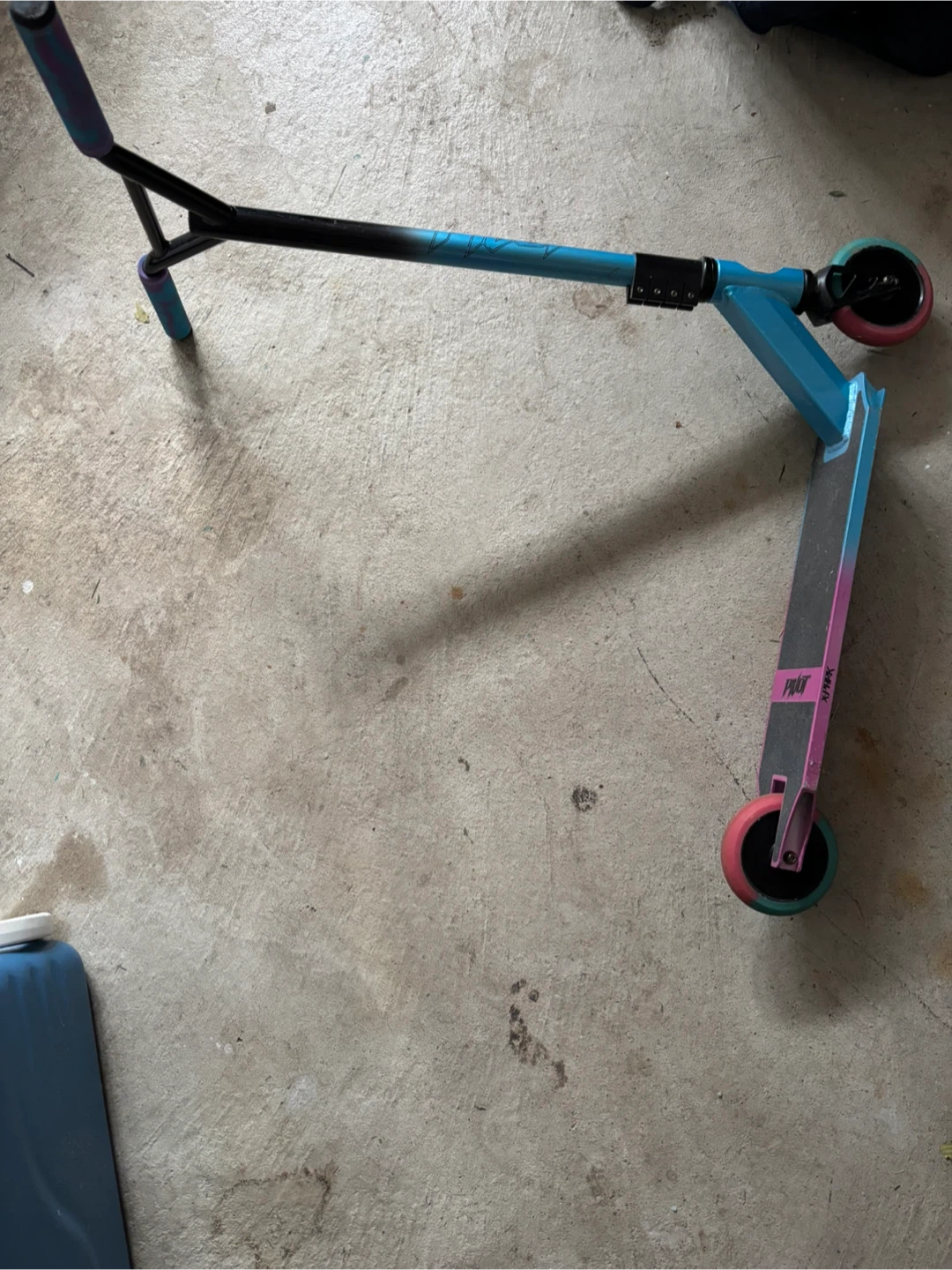 Pivot Stunt Scooter - Blue & Pink - photo 3