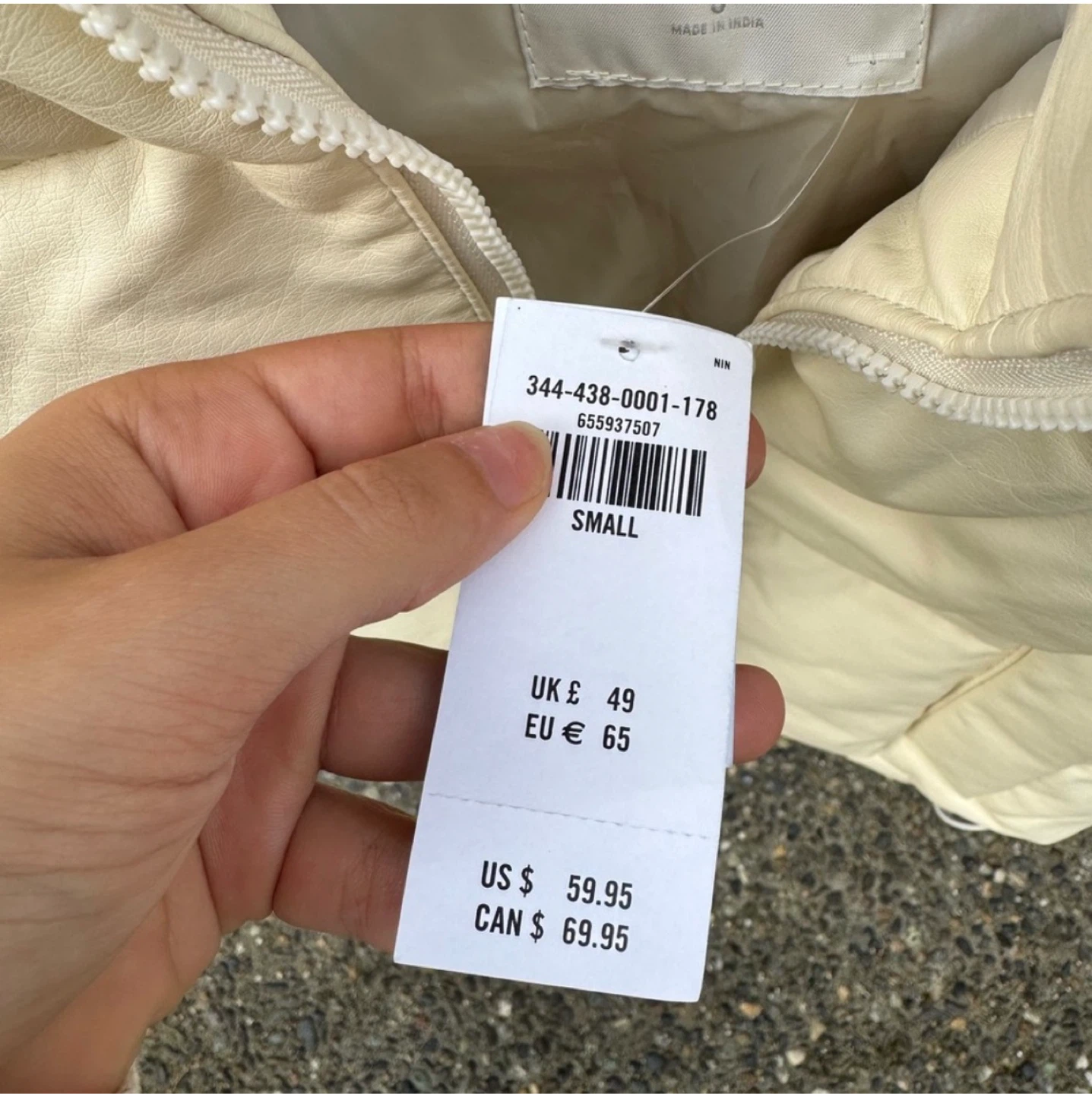 Hollister Puffer Vest - Size Small - photo 2
