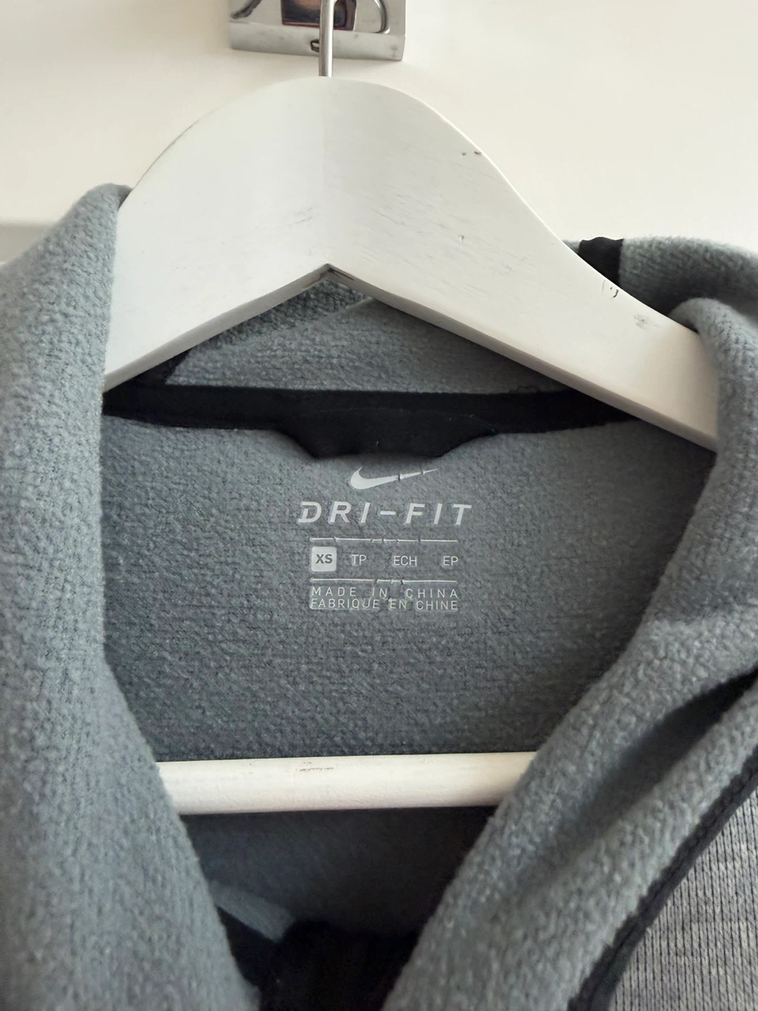 Nike Dri-FIT Hoodie - Size XS - photo 2