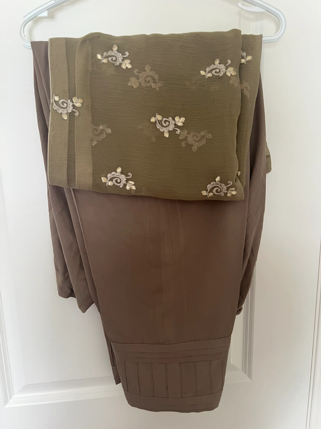 Embroidered gray Salwar Kameez - - photo 2