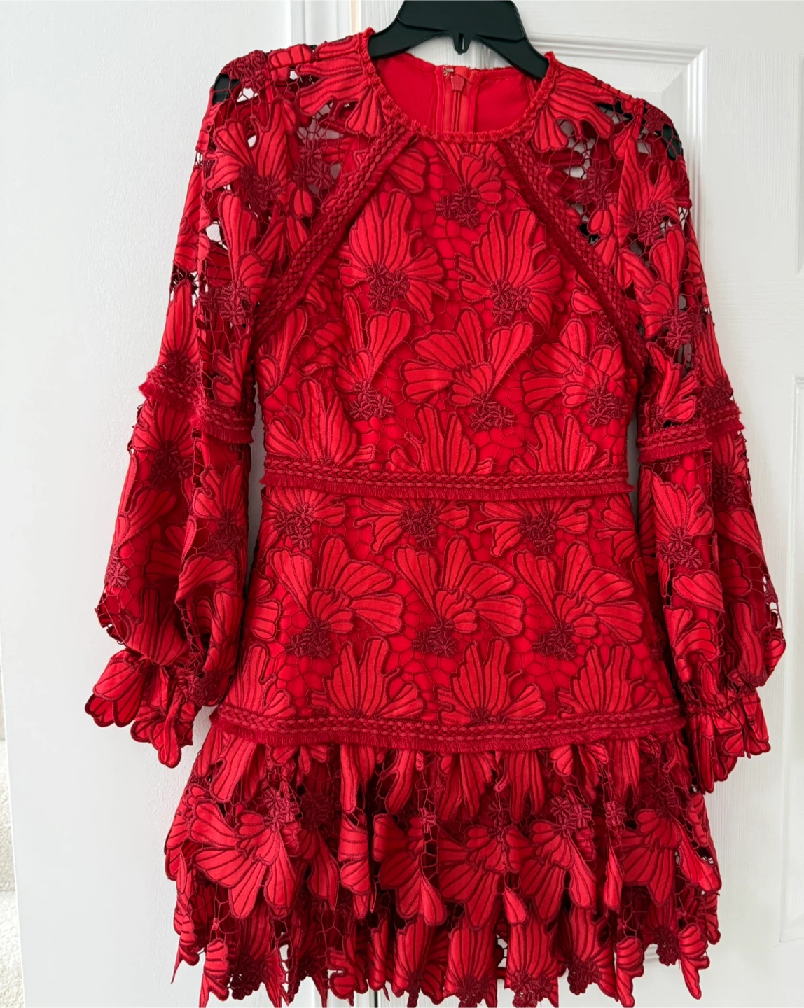 Floral red lace Alexis dress like new - photo 2