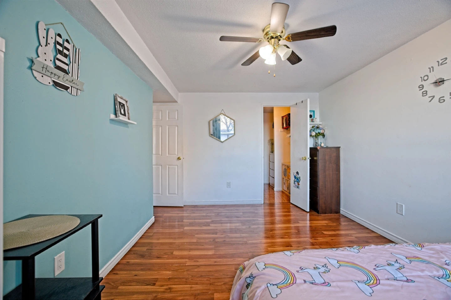 2 bedroom condo for rent - photo 2