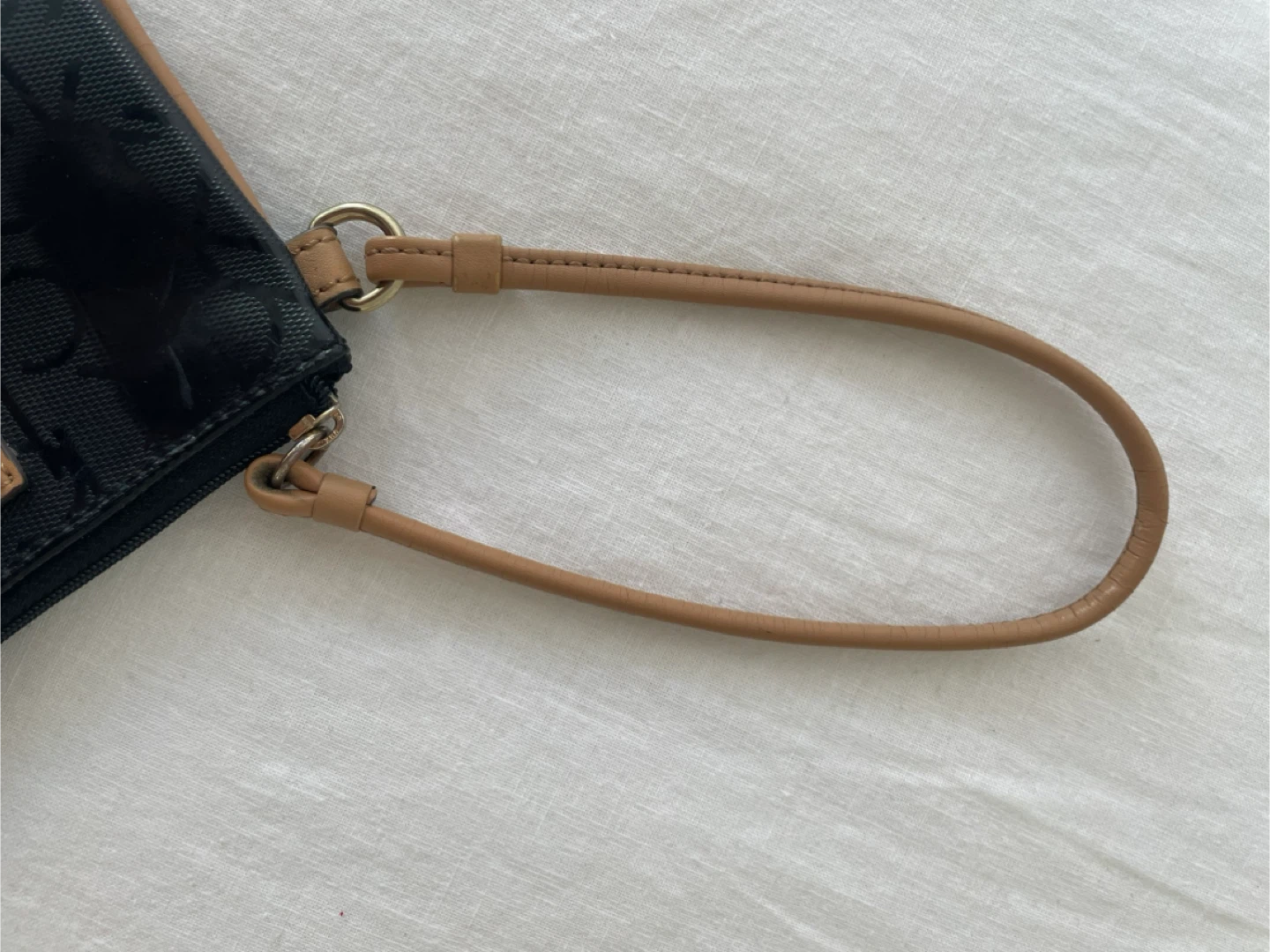 Calvin Klein Black Wristlet - photo 4