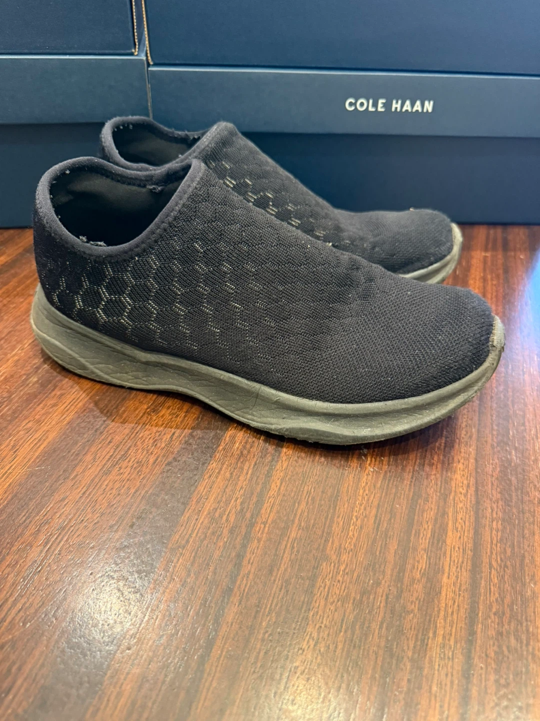Vessi Men’s Skyline slip-on sneakers - Size 7