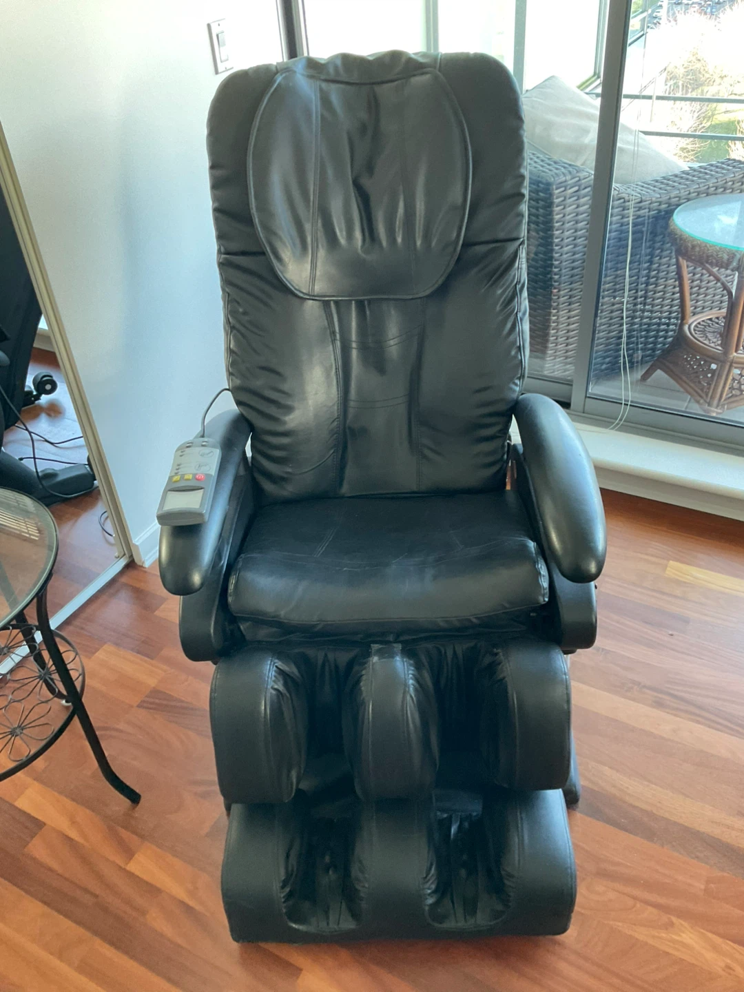 Rongtai RT8300 Massage Chair and TV - photo 2