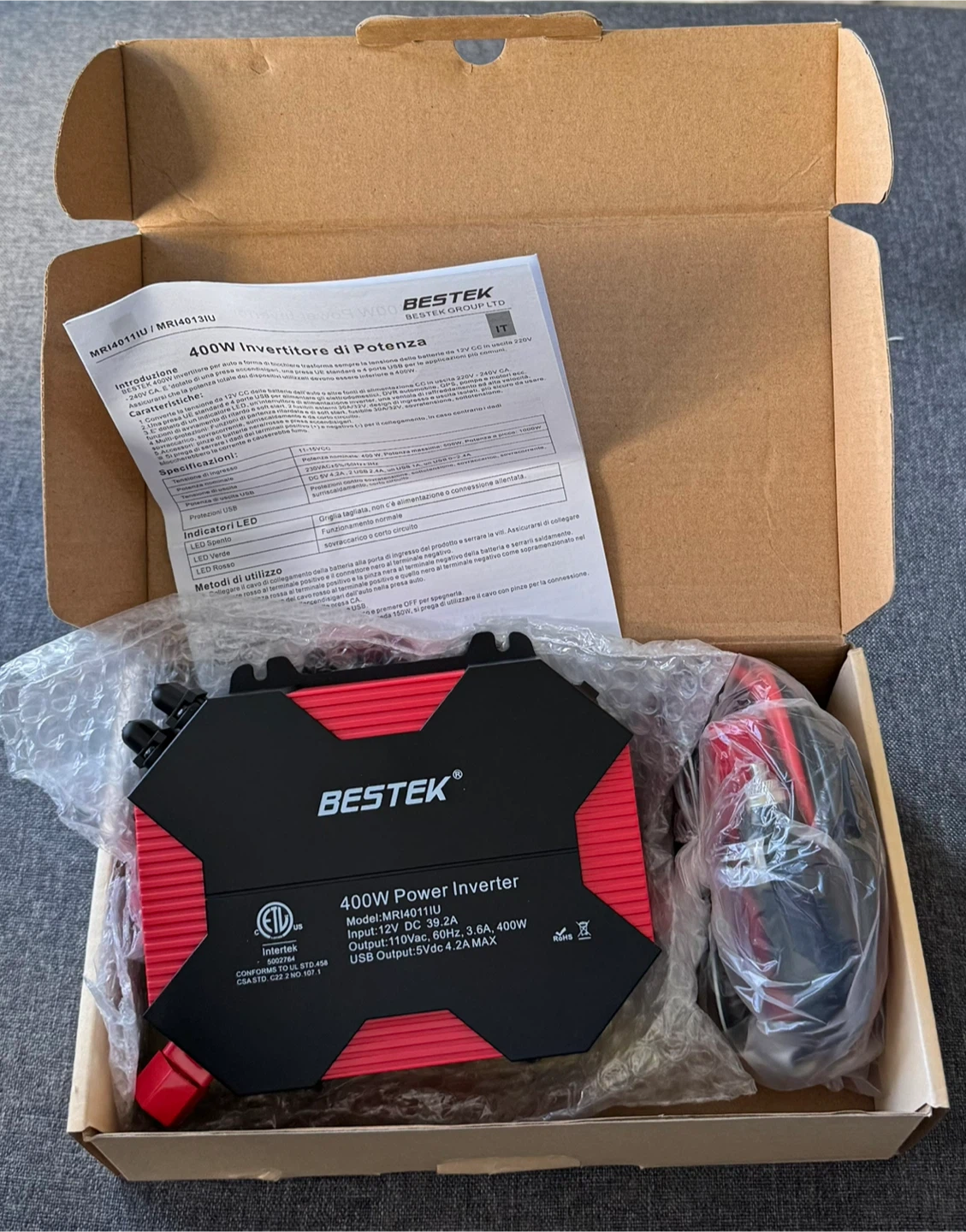BESTEK 400W Power Inverter MRI4011IU - New in Box
