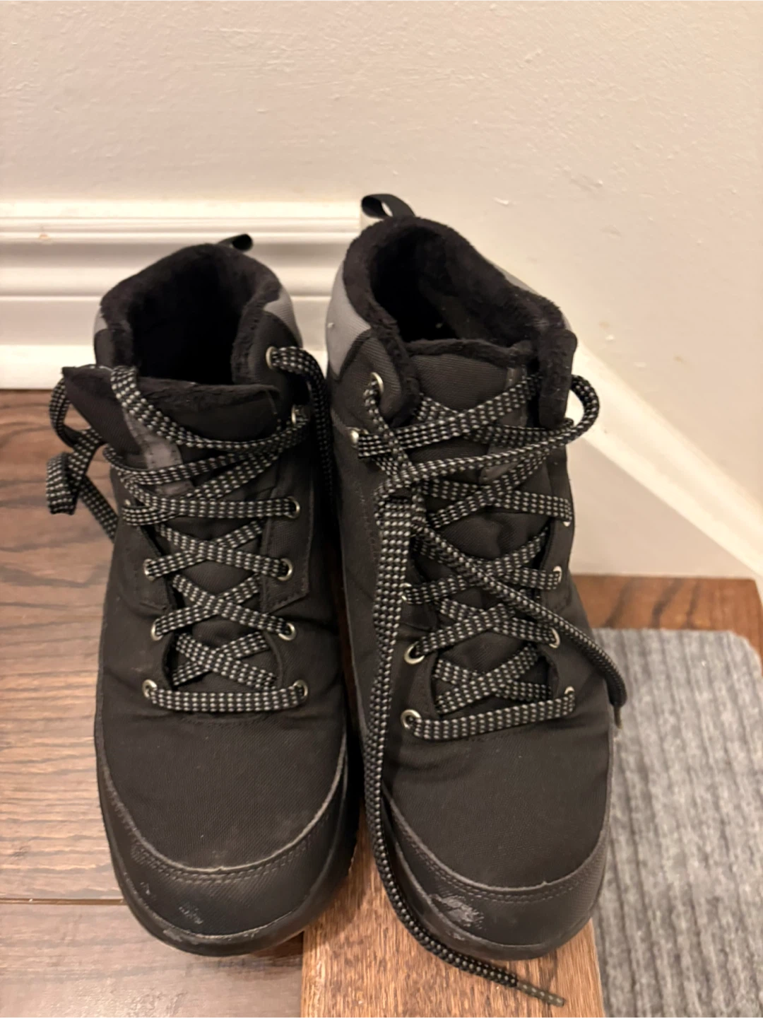 Quechua SH100 U-Warm Mid Black Boots - US 8