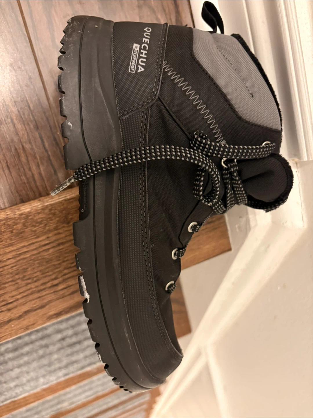 Quechua SH100 U-Warm Mid Black Boots - US 8 - photo 4