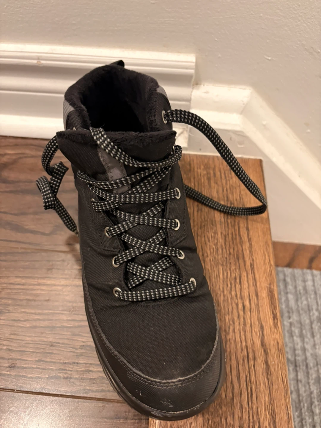 Quechua SH100 U-Warm Mid Black Boots - US 8 - photo 3