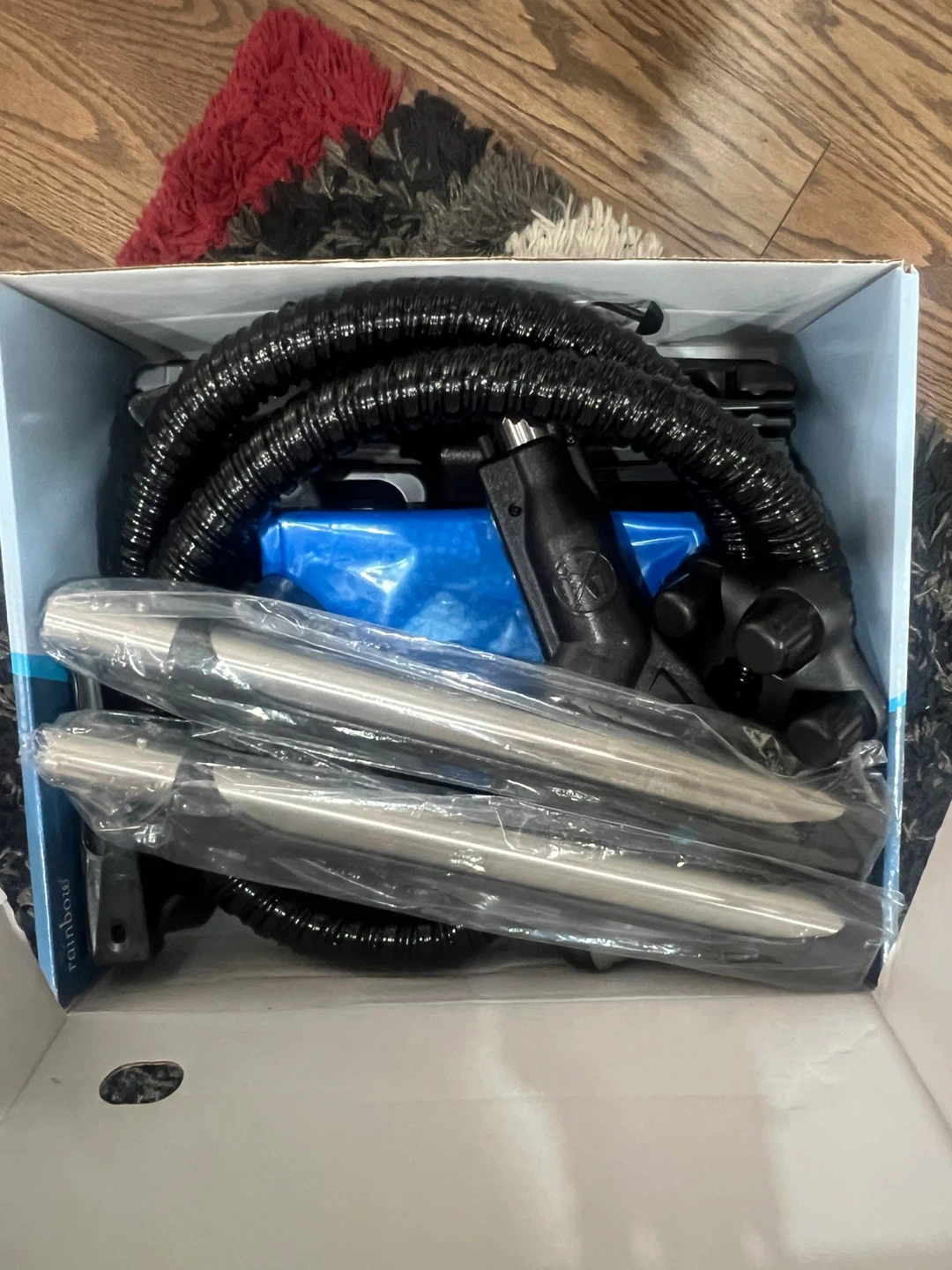Rainbow SRX Vacuum Cleaner - Like New! - photo 2