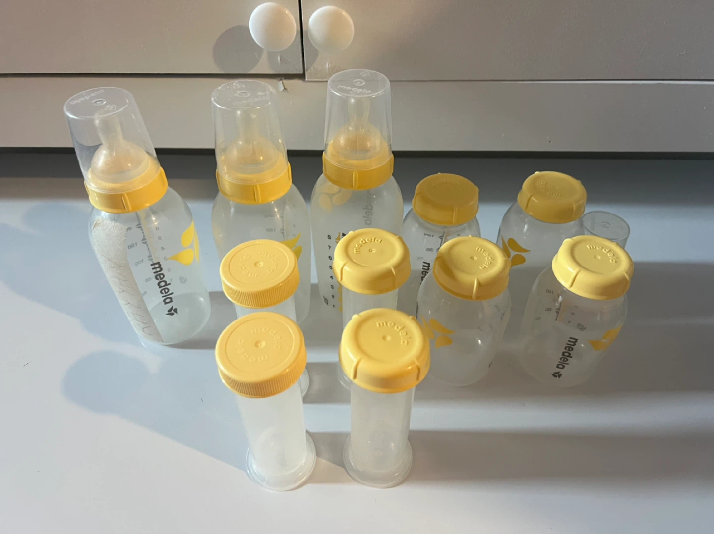 Medela Breast Pump Parts & Bottles - photo 2