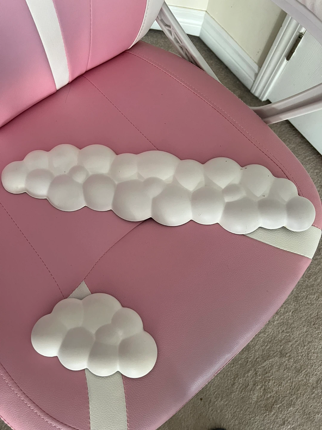 Cloud Armrest