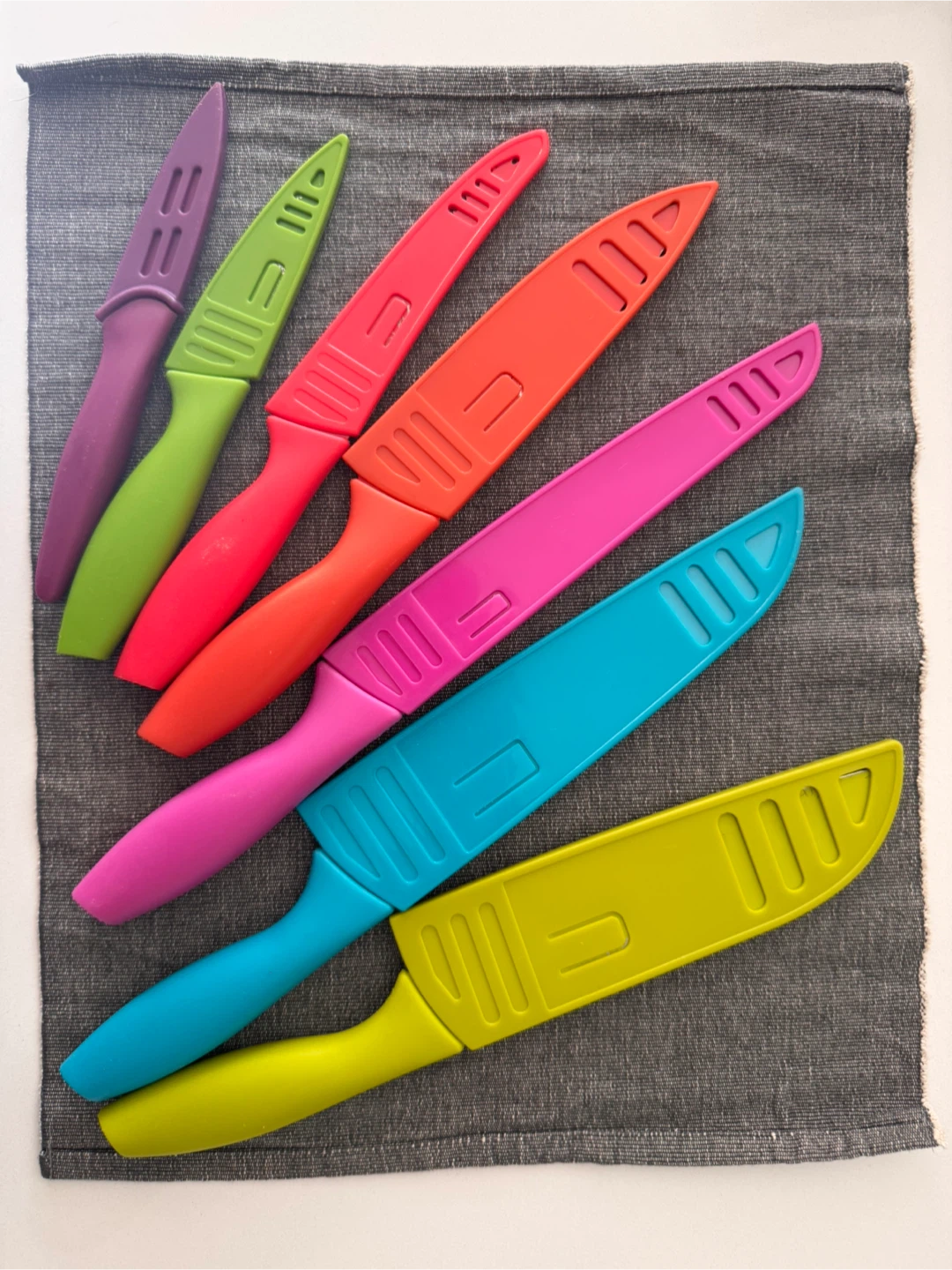 Tomodachi Kitchen Knife Set