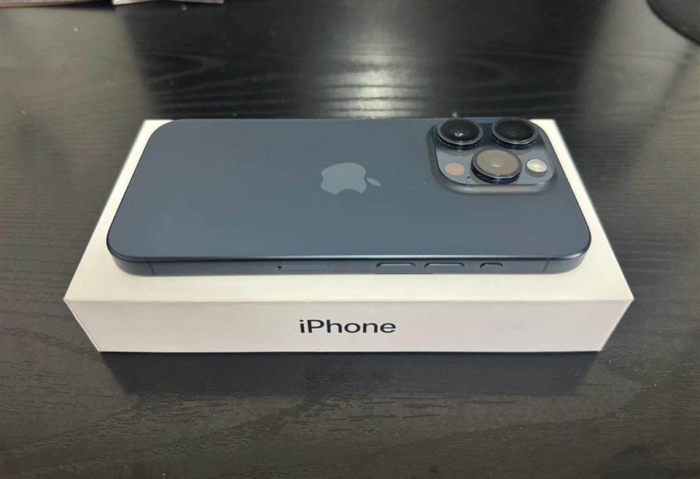 iPhone 15 Pro - 128GB - Blue/Natural Titanium - photo 2