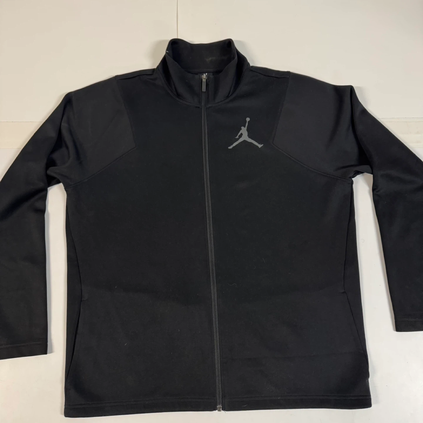 Jordan Men’s Black Full Zip Track Jacket Size XL Made in Vietnam - photo 2