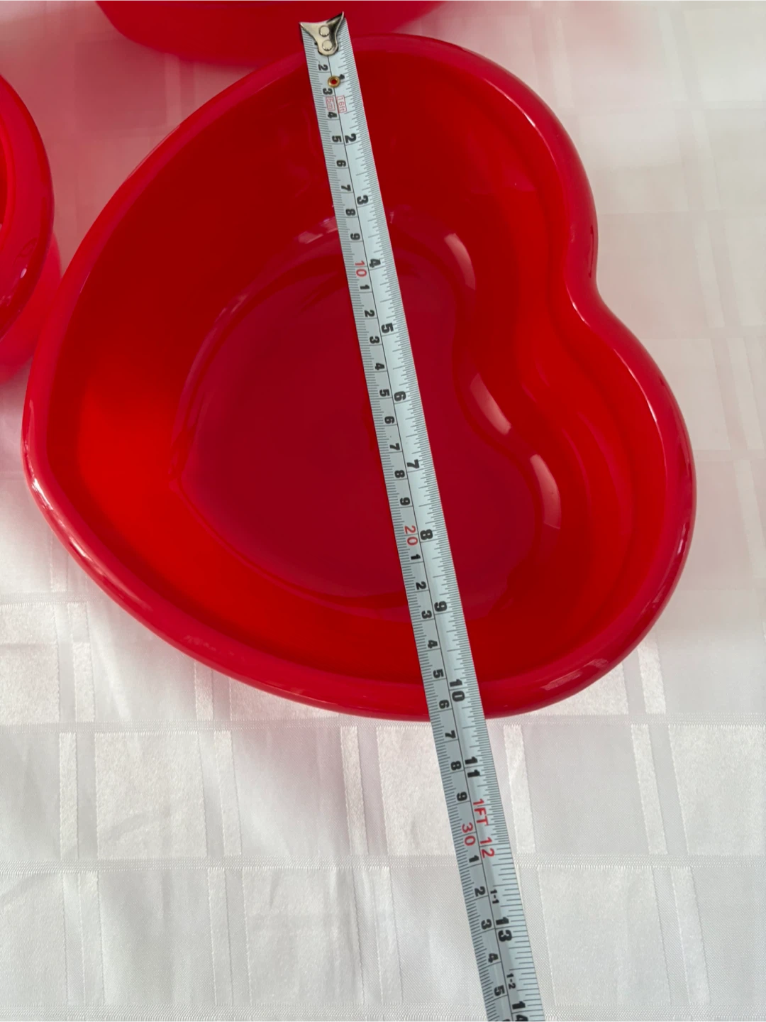Red Heart-Shaped Plastic Bowls - Set of 3 - photo 5