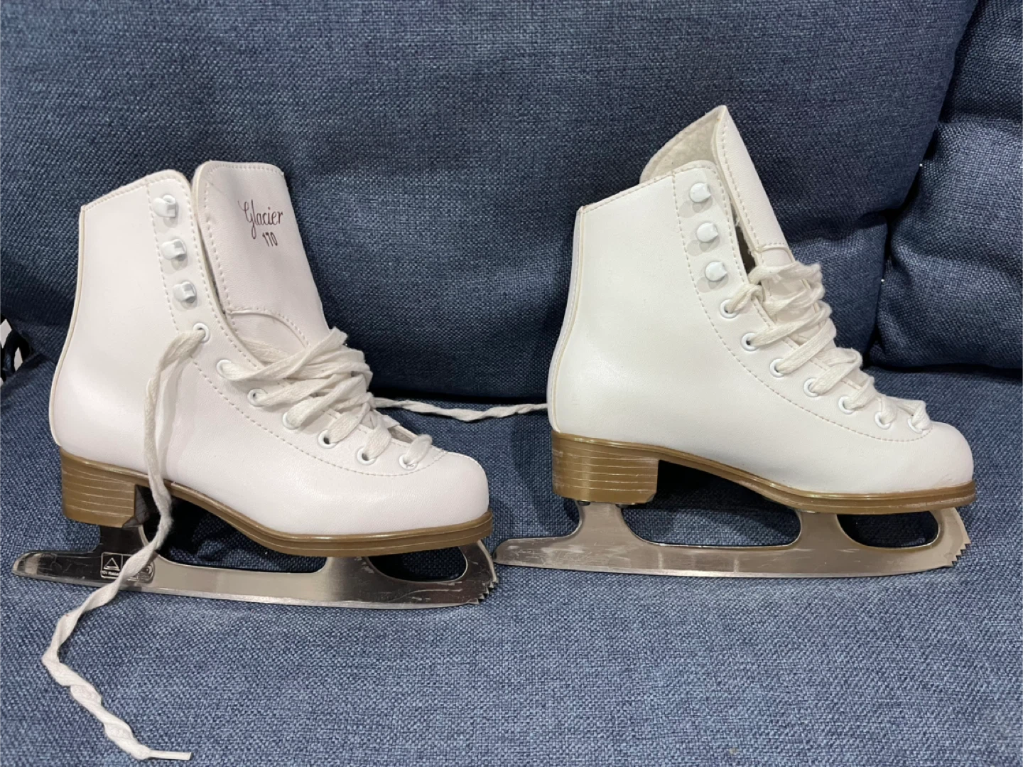 Glacier 170 White Ice Skates - Size 1 - photo 5