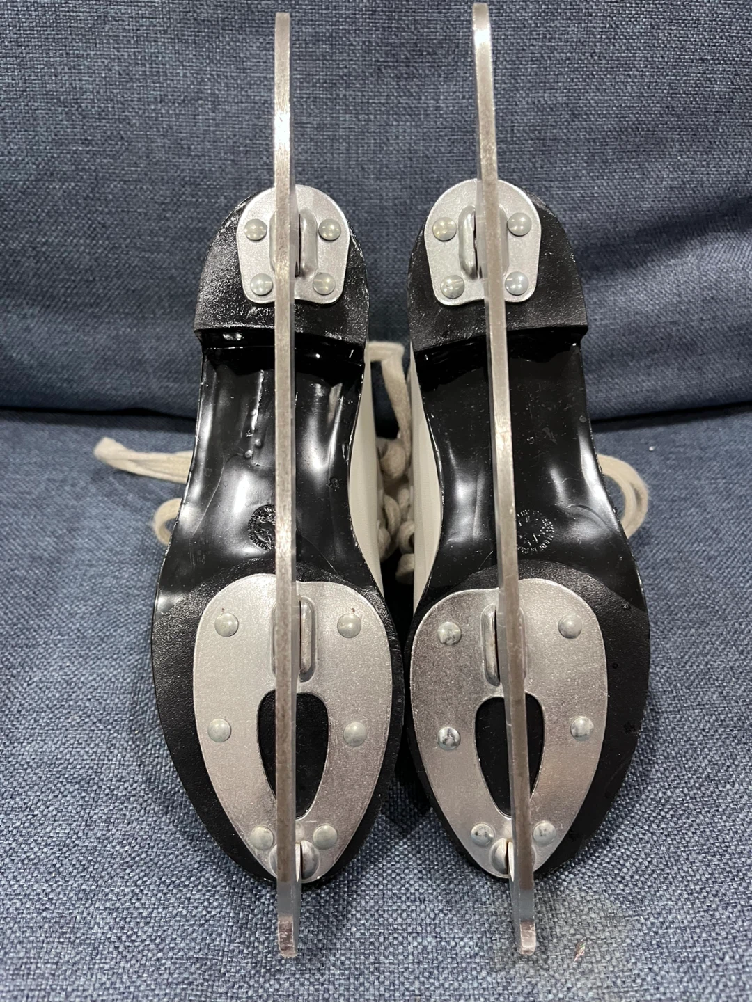 Lange Girl's Figure Skates - Size 2 - photo 5