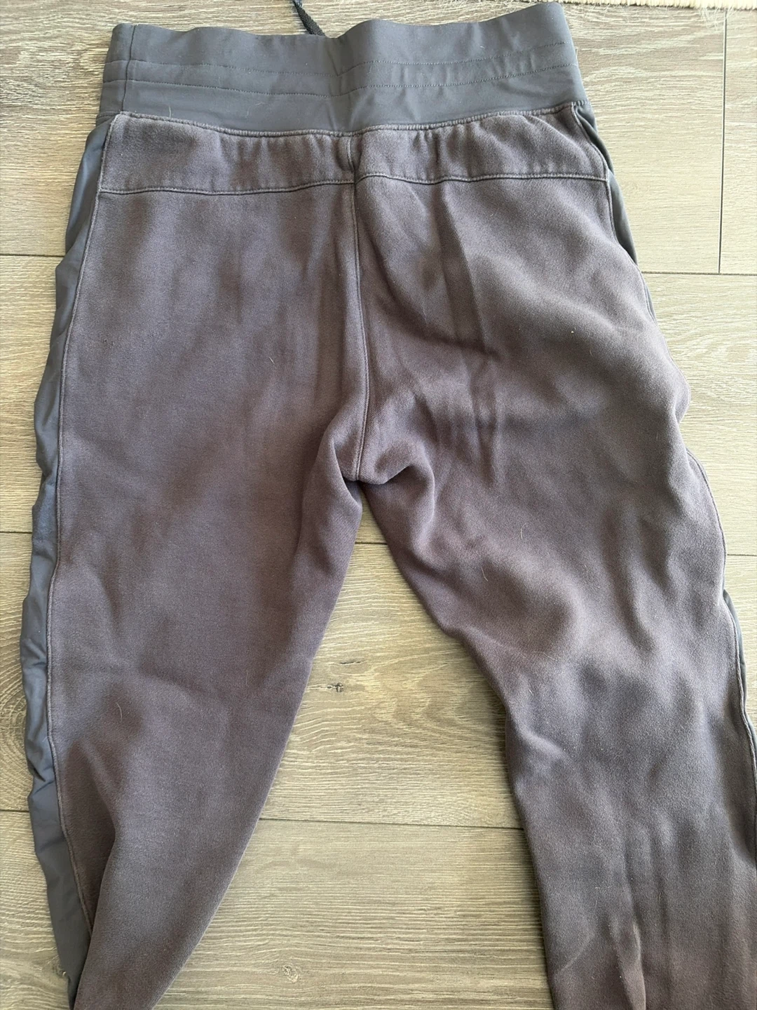 Lululemon Jogger Pants - Size 4 - photo 2