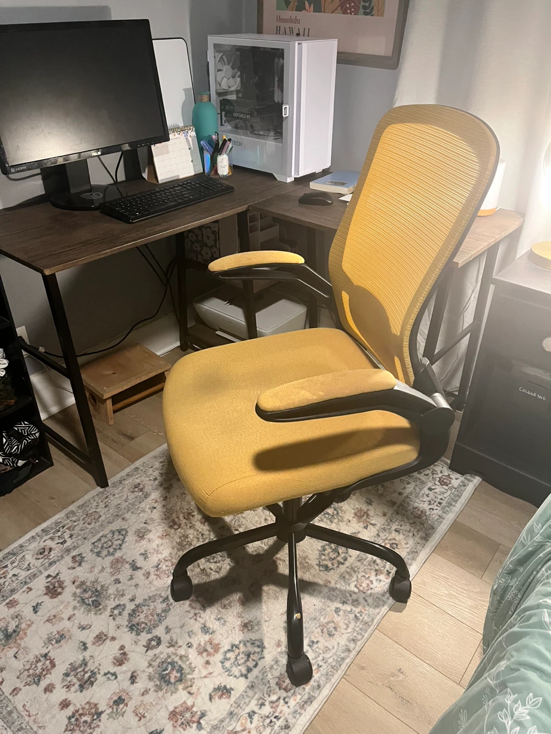 Gold Office Chair with Flip-up Armrests - photo 2