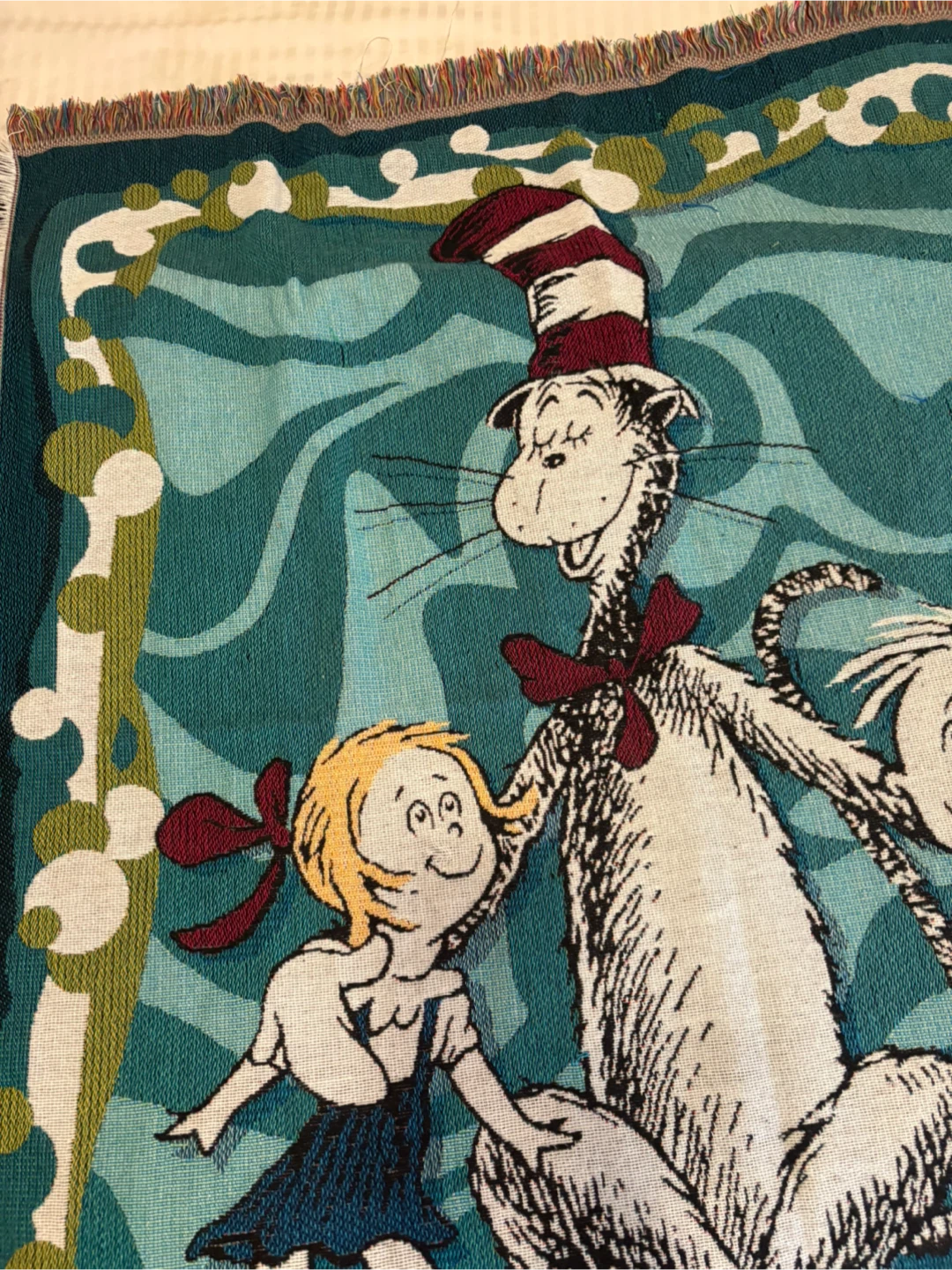 Dr. Seuss 'The Cat in the Hat' Woven Tapestry Throw Blanket