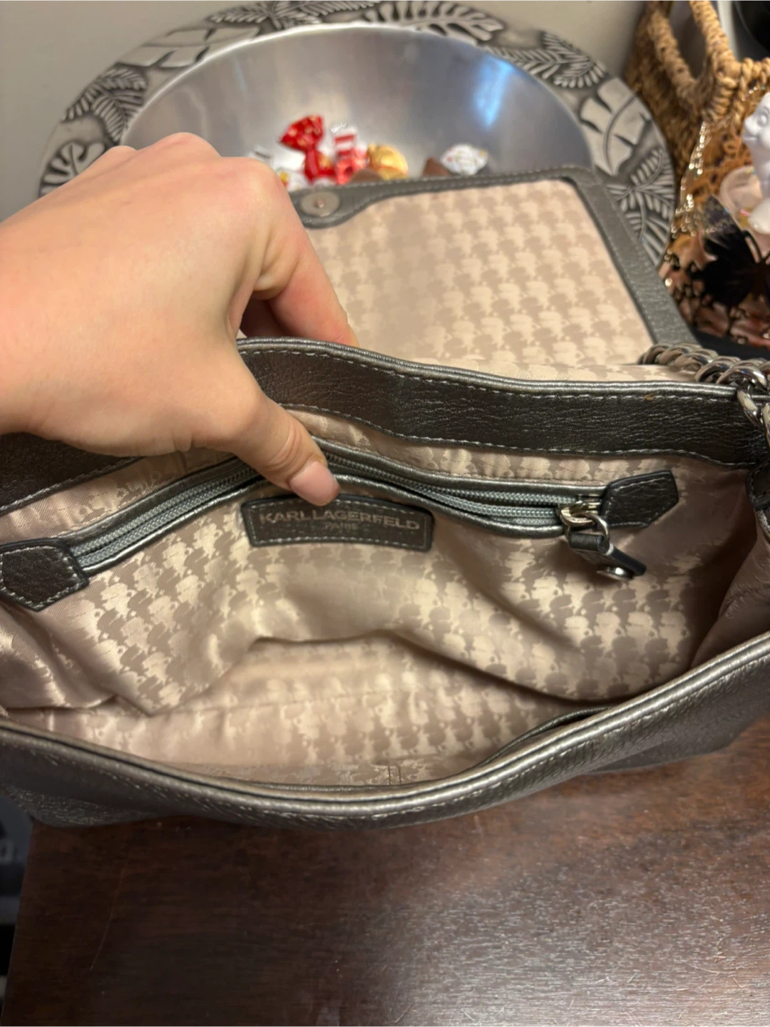 Karl Lagerfeld Paris Shoulder Bag - photo 5