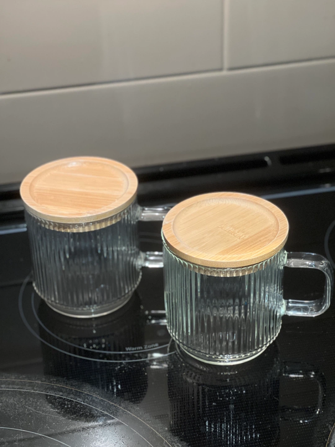 Set of 2 Ribbed Glass Mugs with Lids