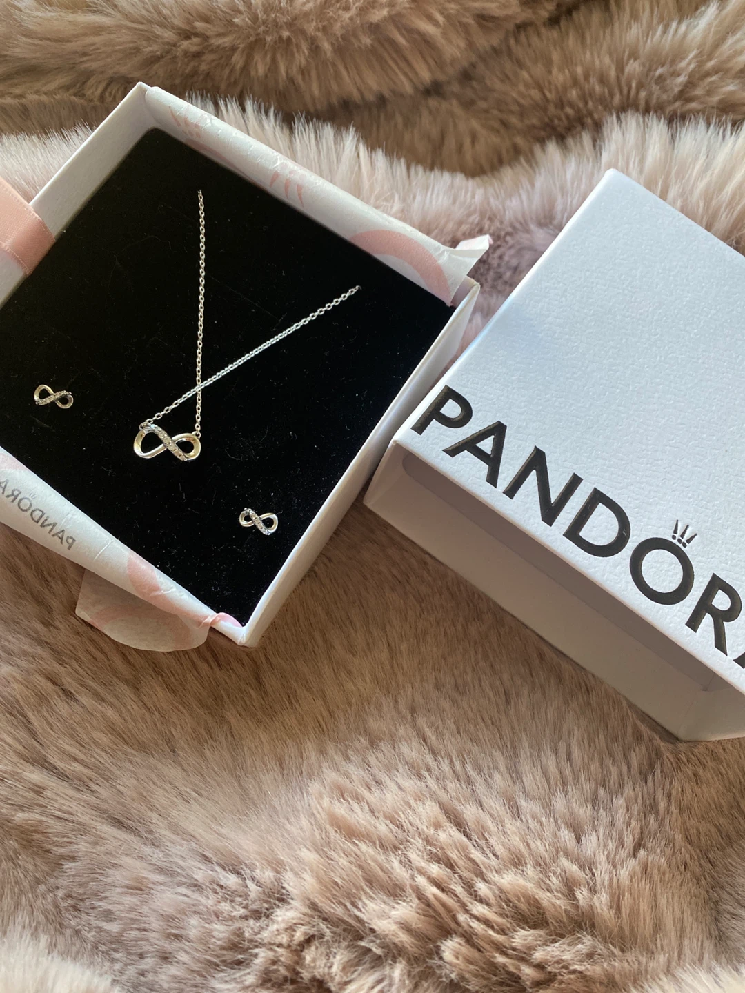Pandora Infinity Necklace & Earrings Set - photo 4