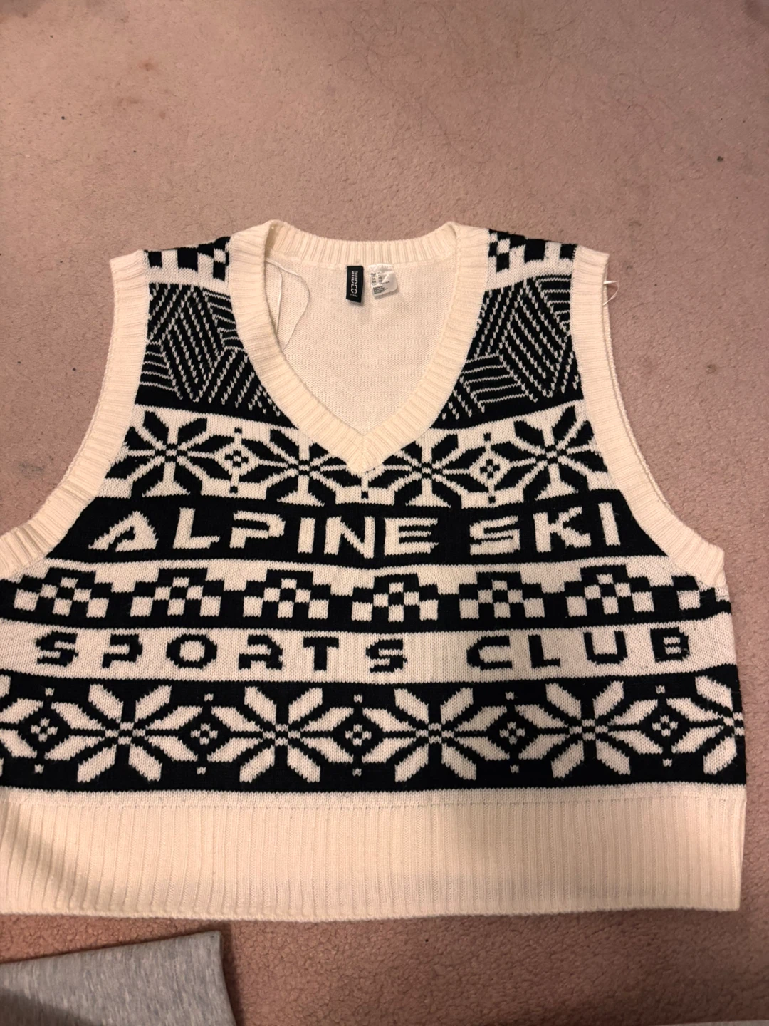 h&m sweater tee