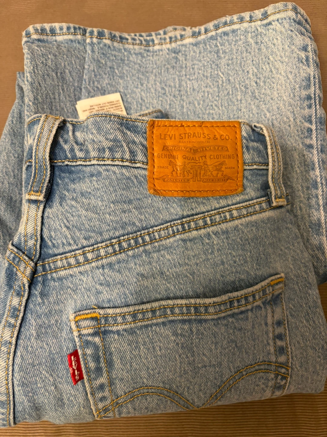 Levi's Ribcage Straight Jeans - Size 28