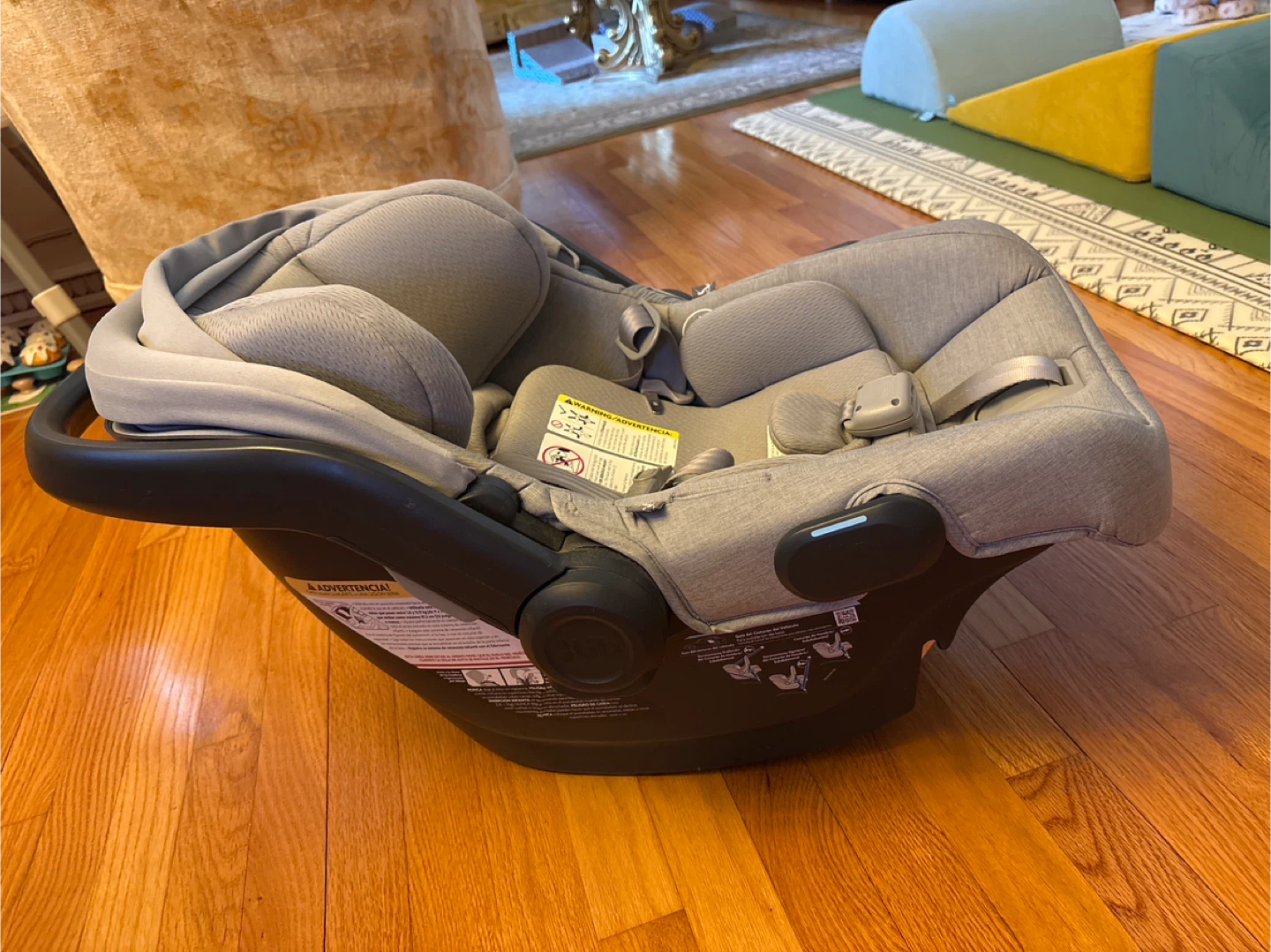 UPPAbaby MESA v2 Infant Car Seat - Grey - photo 2