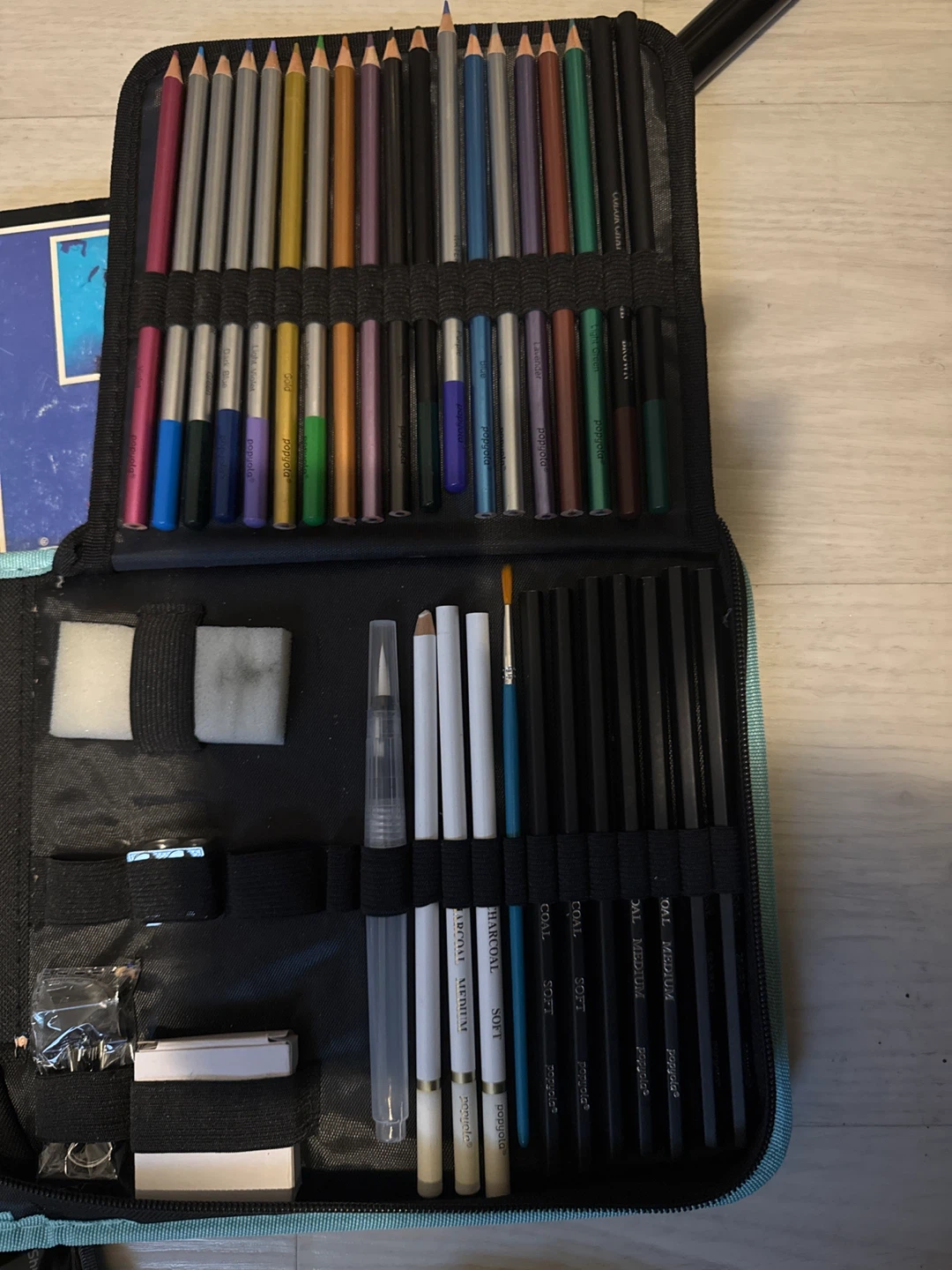 Artist Pencil Set with Case - photo 2