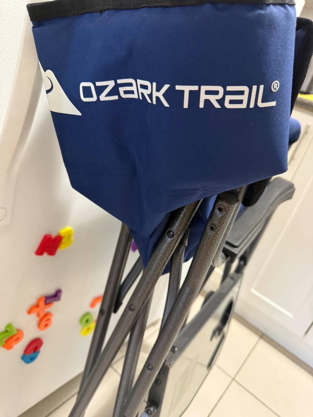 Move out sell - Two Ozark Trail Camping Chair with Side Table - photo 3
