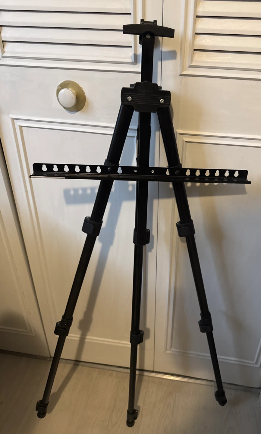 Black Metal Easel