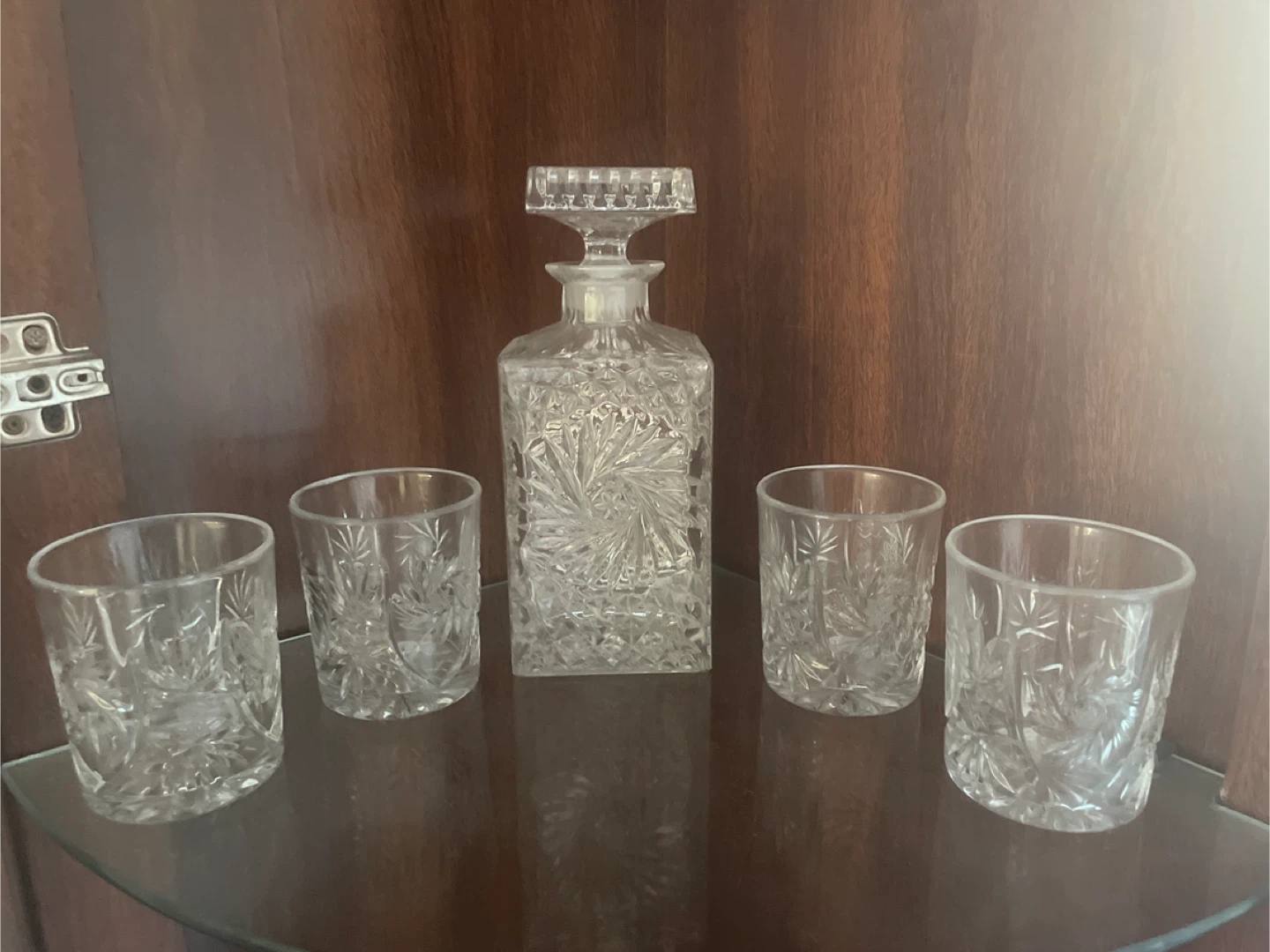 Crystal Decanter Set with 4 Glasses