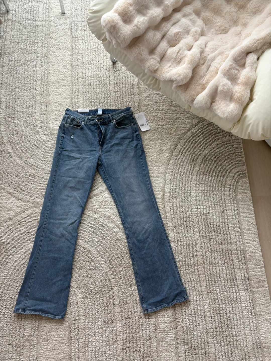 Curvy Fit Bootcut Jeans