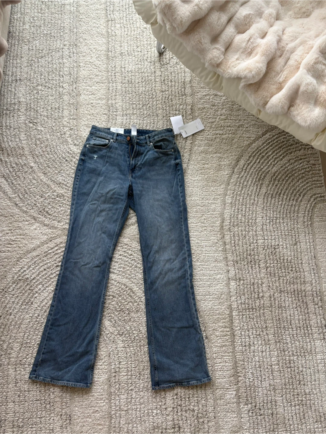 Curvy Fit Bootcut Jeans