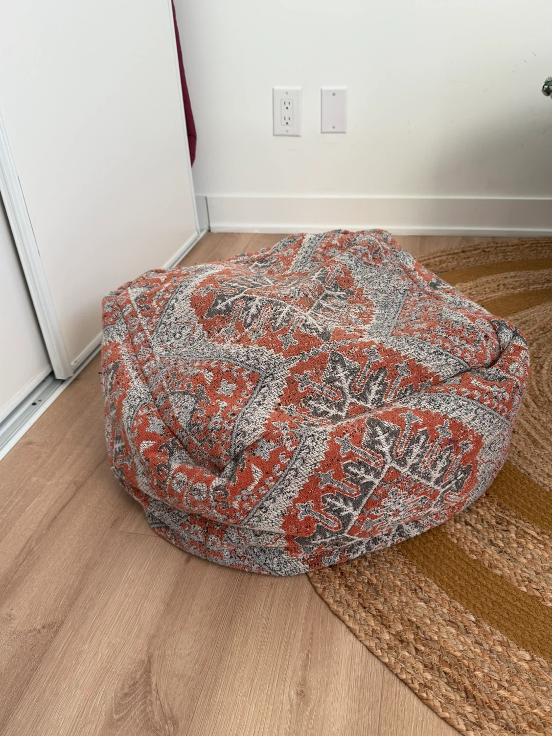 Vintage inspired red ottoman/ pouf - photo 2