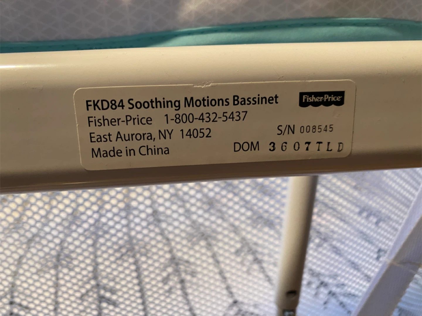 Fisher-Price Soothing Motions Bassinet - Excellent Condition!