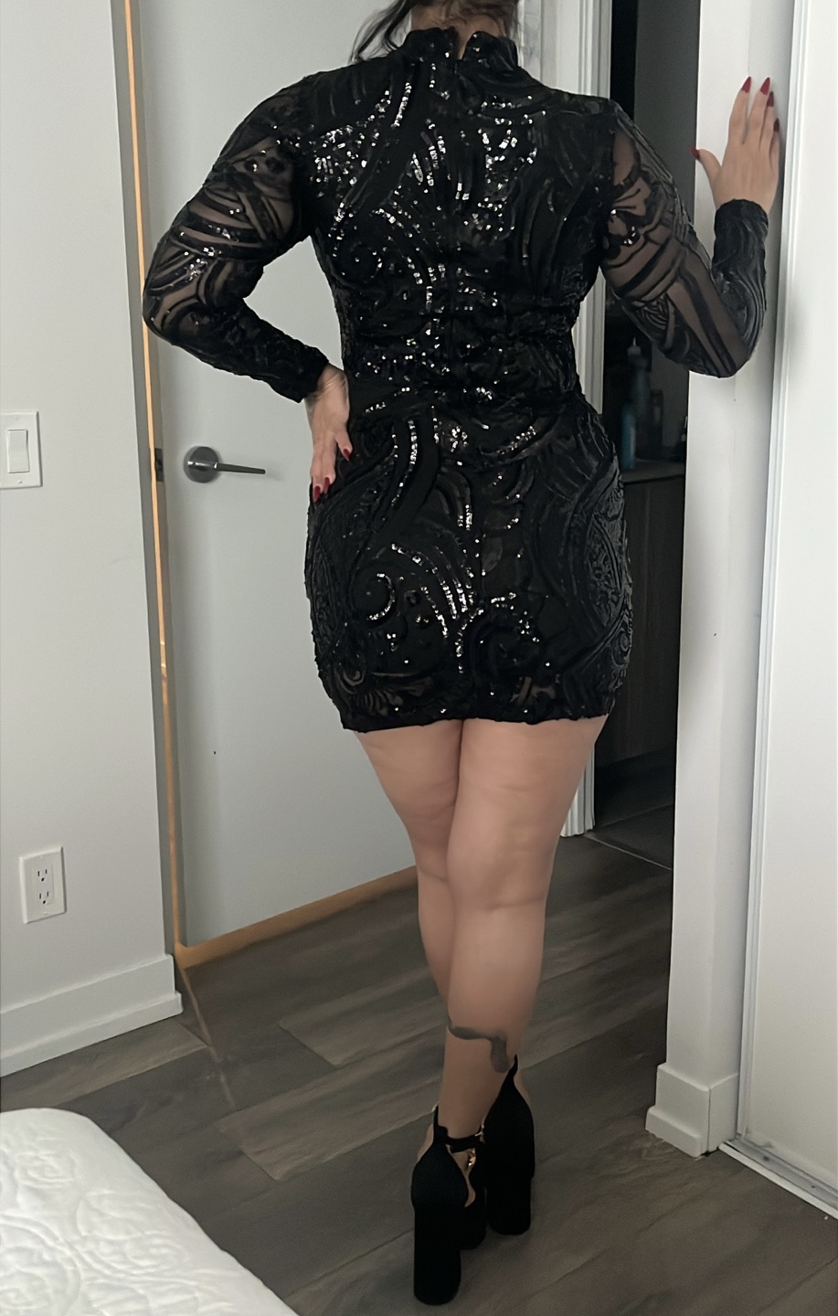Black dress - photo 2