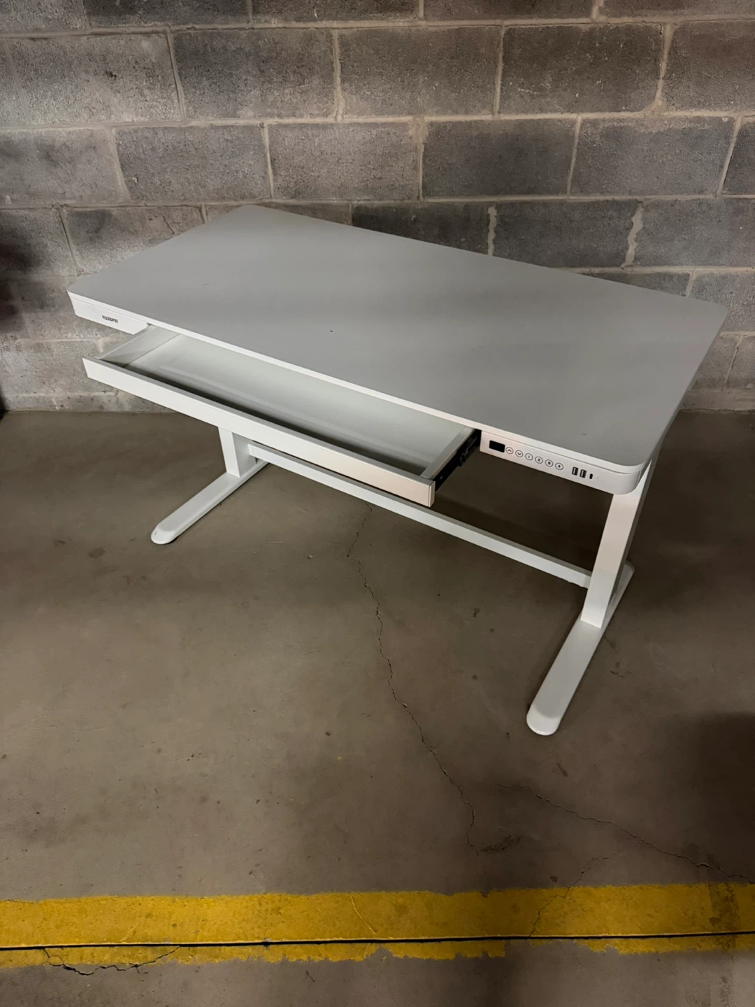 Flexispot White Adjustable Standing Desk
