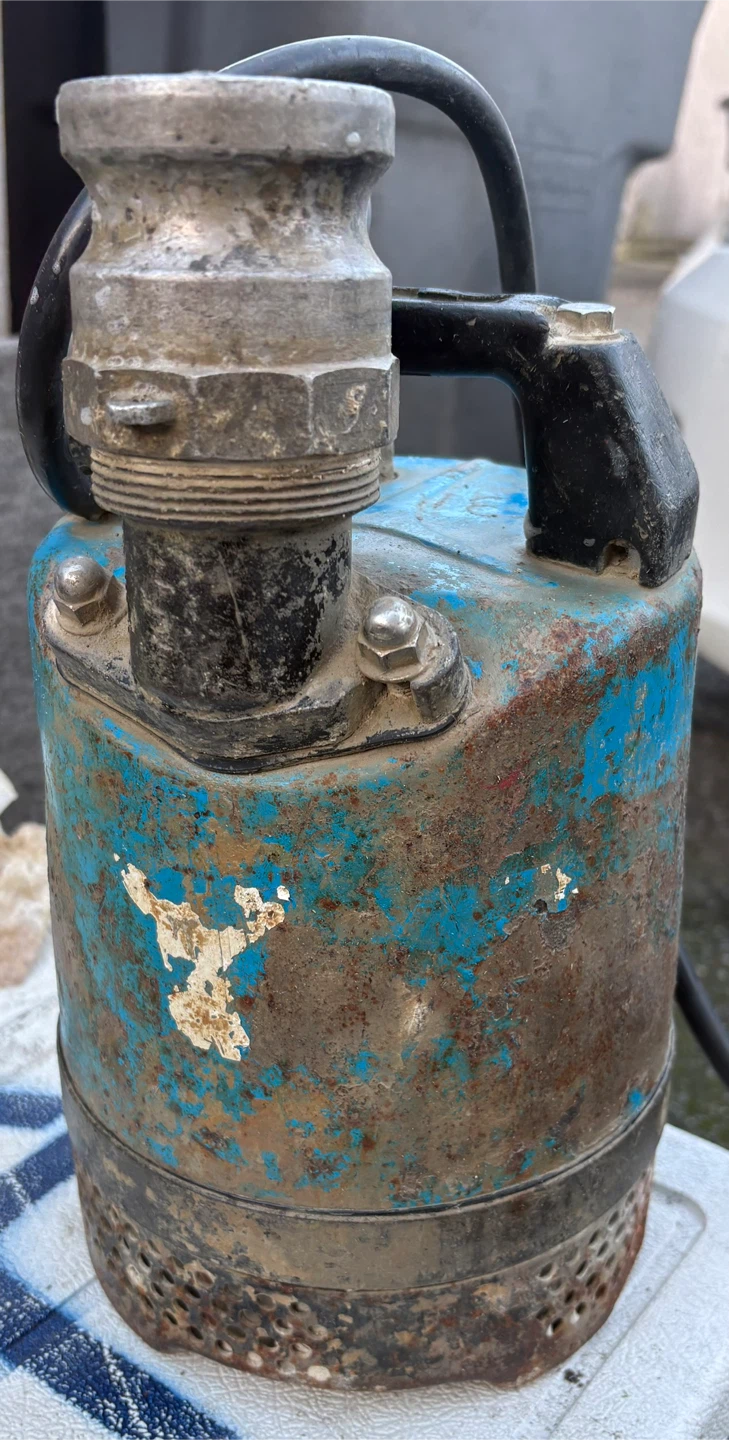 Tsurumi Submersible pump - lb800