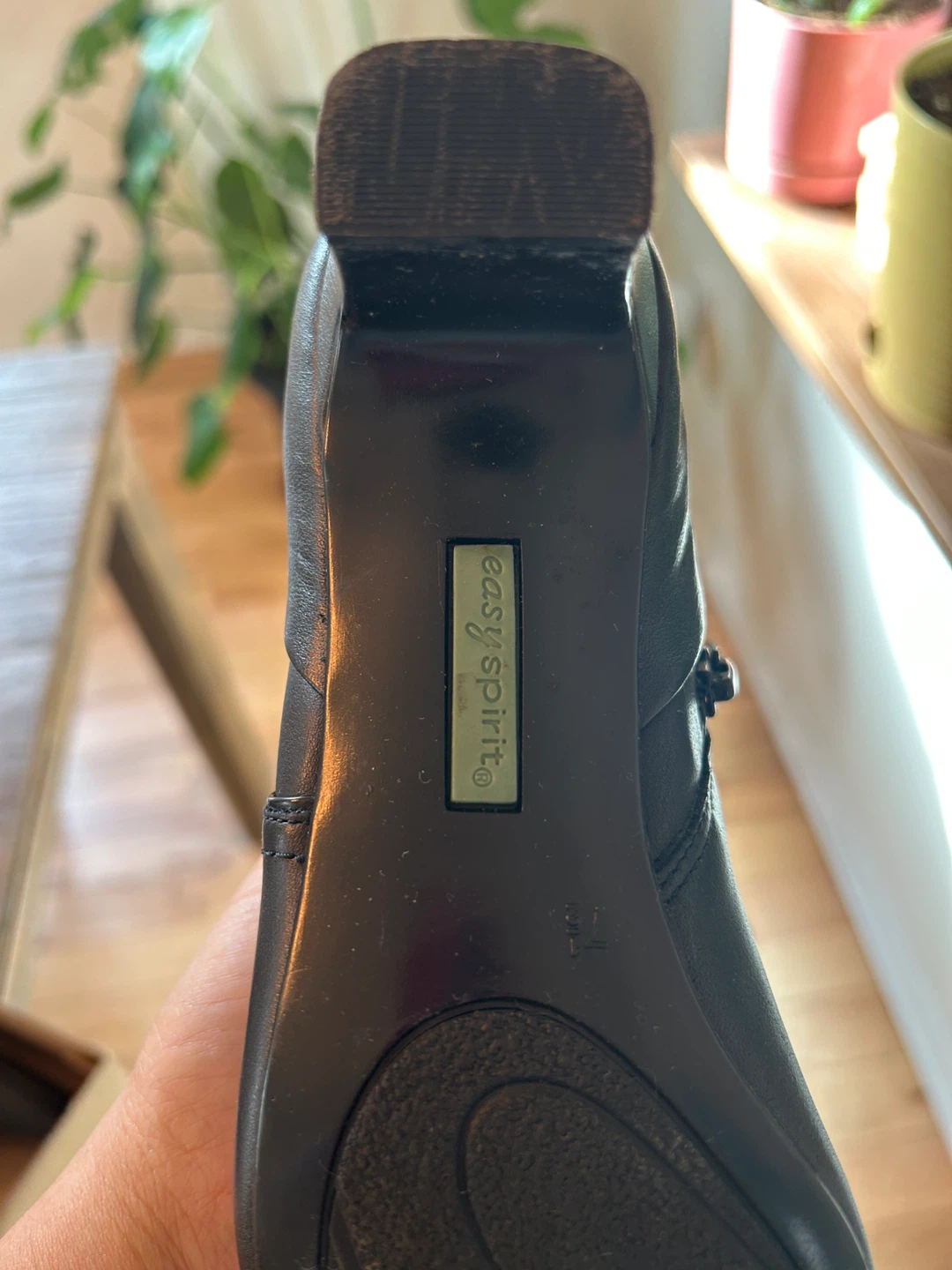 Easy Spirit Black Leather Heeled Booties Size 7.5 - photo 4