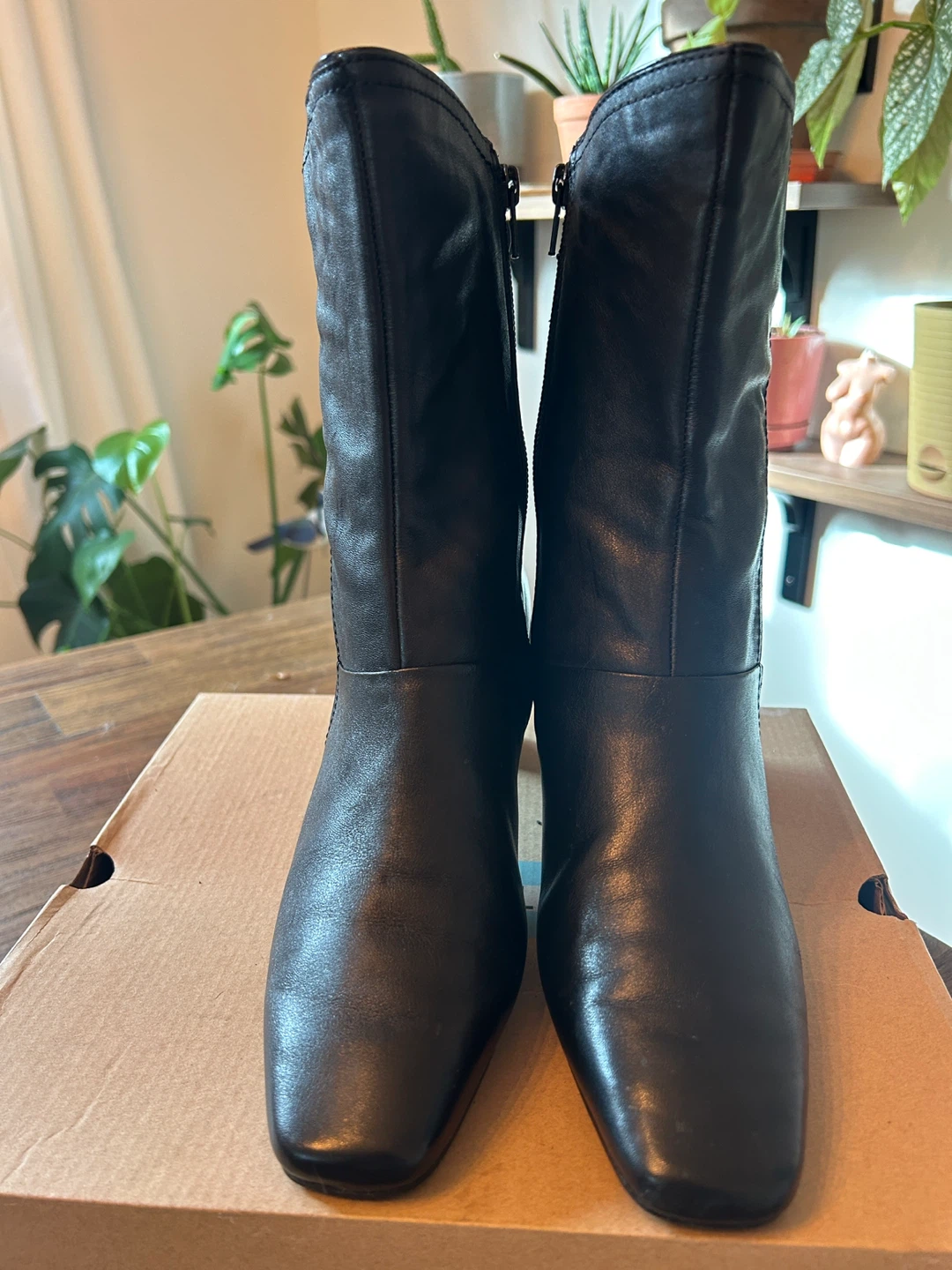 Easy Spirit Black Leather Heeled Booties Size 7.5 - photo 2