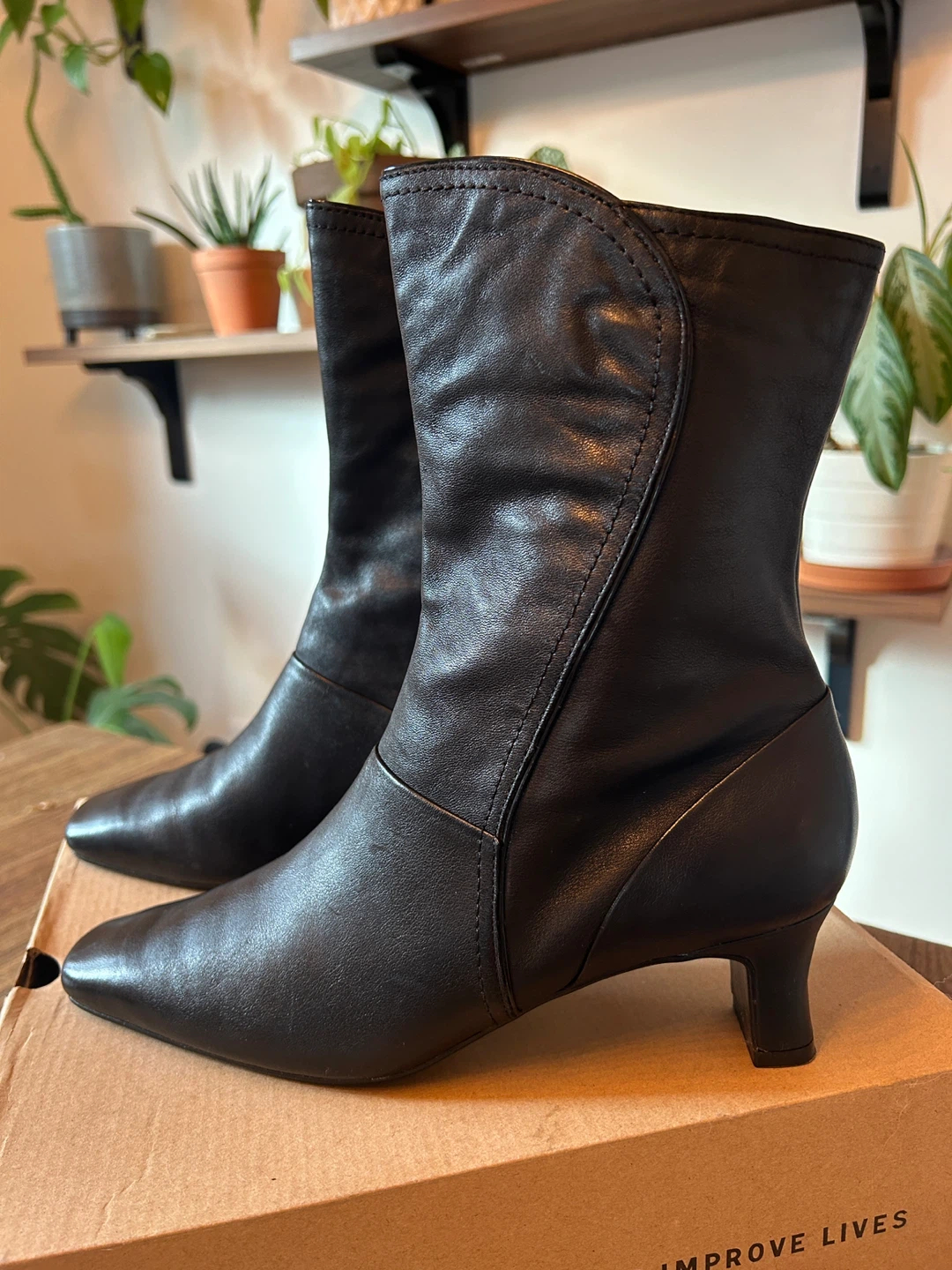 Easy Spirit Black Leather Heeled Booties Size 7.5